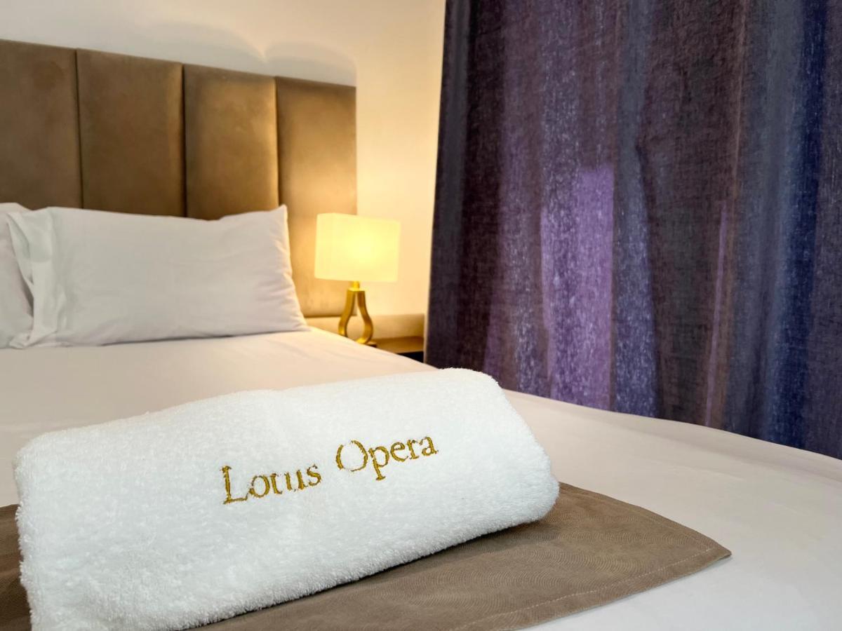 Lotus Opera House Otel Madrid Dış mekan fotoğraf